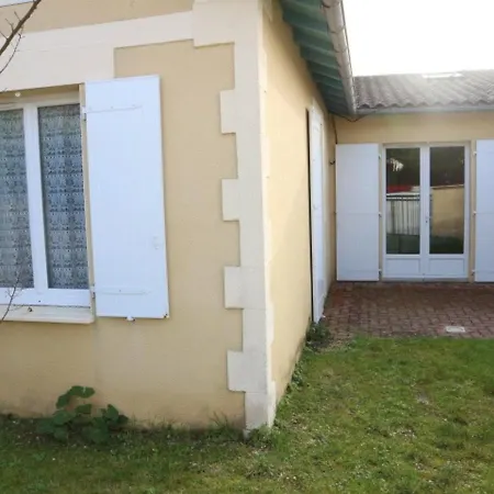 Maison Fouras, 4 Pieces, 6 Personnes - Fr-1-709-1